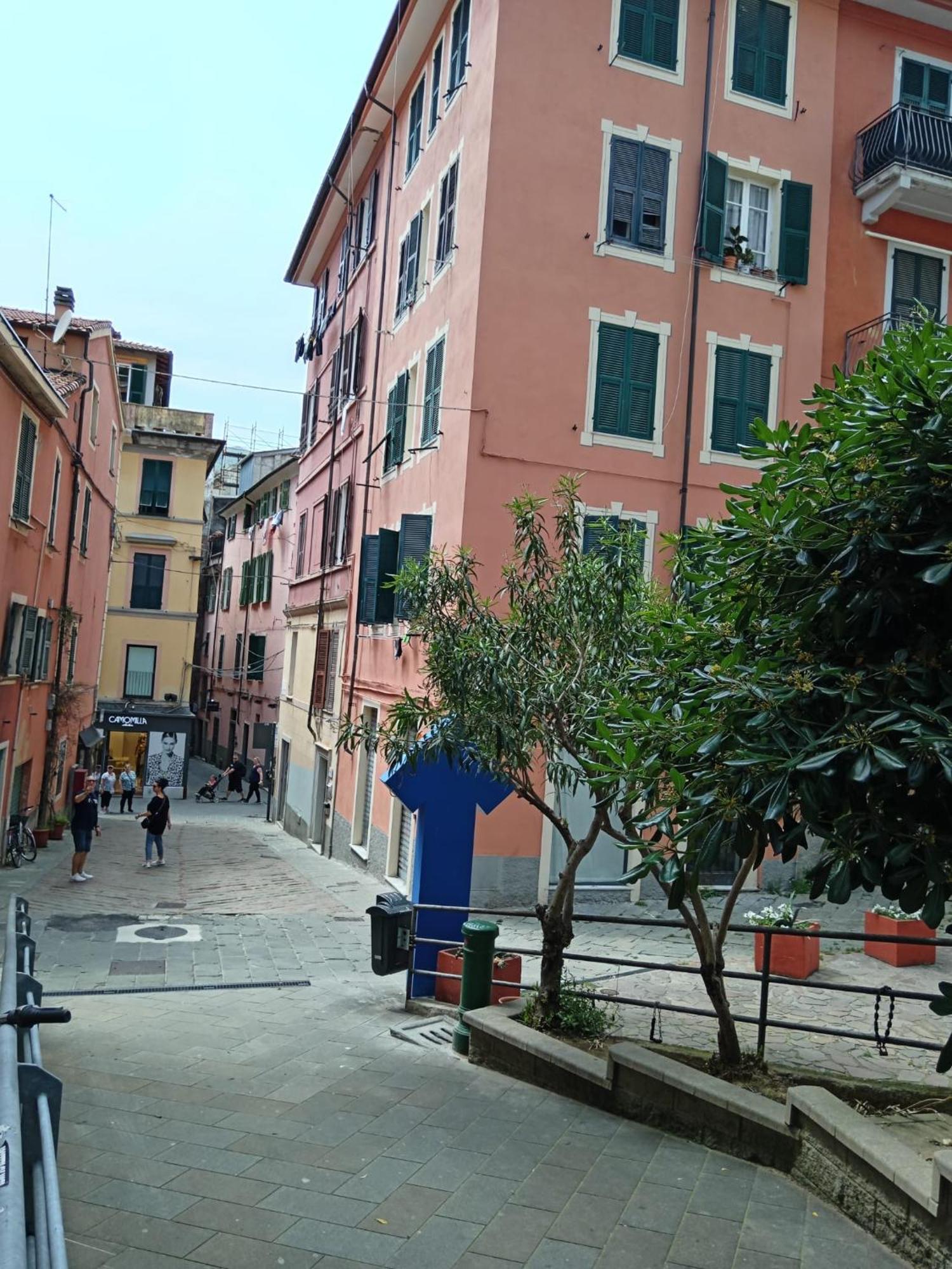 Indipendence Home La Spezia Kültér fotó