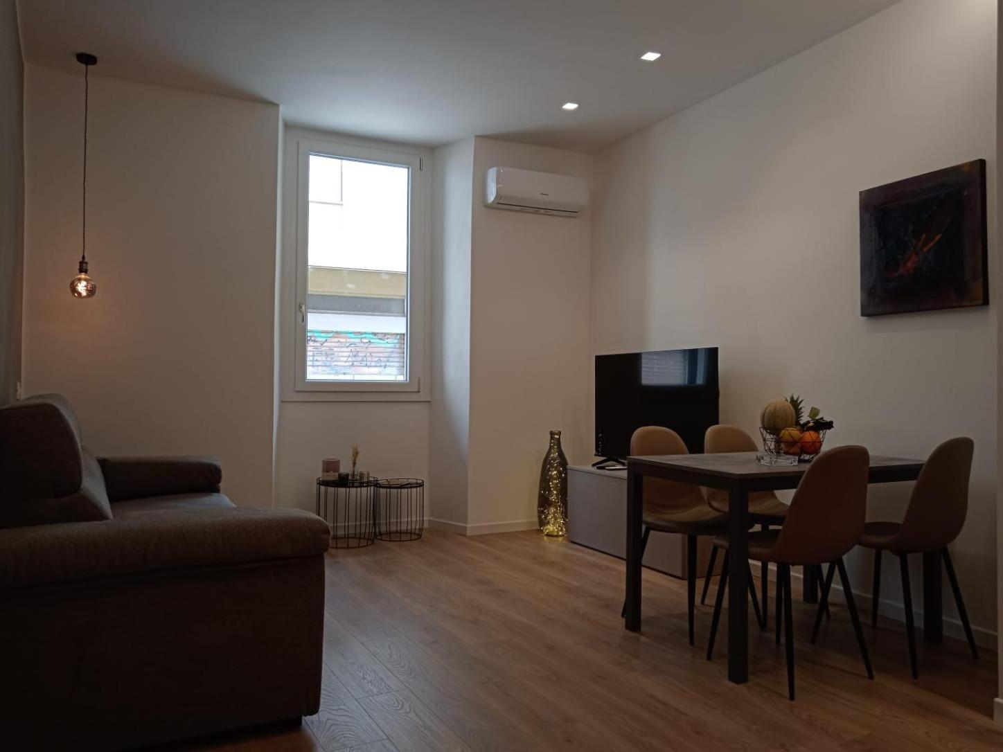 Indipendence Home La Spezia Kültér fotó