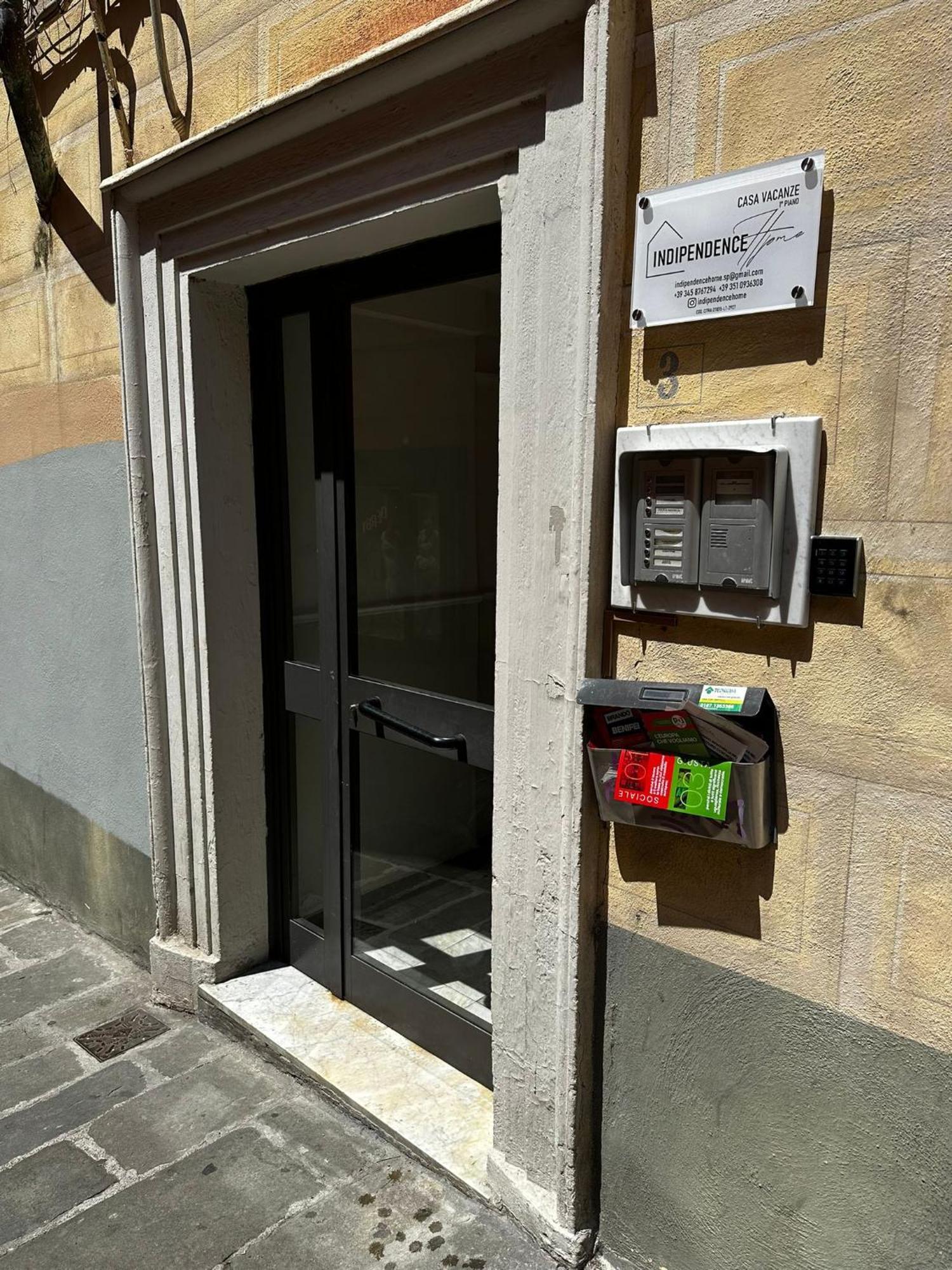 Indipendence Home La Spezia Kültér fotó